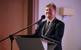 Galeria zdjęć z jubileuszowej, 10. Gali &bdquo;Malborski Mistrz Biznesu 2025&rdquo;, kt&oacute;ra odbyła się 11 września 2026 roku w Centrum Konferencyjnym Hotelu Malbork. Fotografie przedstawiają uczestnik&oacute;w wydarzenia 39
