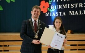 burmistrz oraz nagrodzony stypendysta/stypendystka
