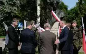 Uroczyste odsłonięcie pomnika Ignacego Jana Paderewskiego 31