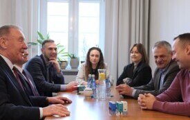 Miasto Malbork podpisało umowę na kompleksowe świadczenie usług oświetleniowych na lata 2026&ndash;2028 5