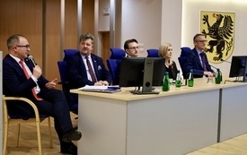  Konferencja pt. &bdquo;Polityka mieszkaniowa &ndash; wyzwania i możliwości&rdquo; w Urzędzie Marszałkowskim Wojew&oacute;dztwa Pomorskiego 3