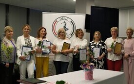 Malborskie pielęgniarki i położne z wyr&oacute;żnieniami z okazji dnia Pielęgniarki i Położnej 2