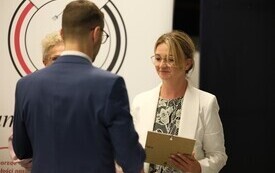 Malborskie pielęgniarki i położne z wyr&oacute;żnieniami z okazji dnia Pielęgniarki i Położnej 8