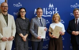 Uroczystość powierzenia stanowisk na kolejną kadencję dyrektorom SP2, SP6 i SP9 1