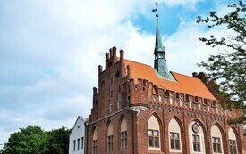 Remont Ratusza Staromiejskiego: bryła budynku wraz z odnowioną nowożytną częścią 13