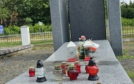 Polski pomnik na cmentarzu Fedorowskim
