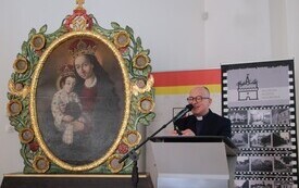 Po ponad 80 latach od powstania zaprezentowano odnaleziony obraz &bdquo;Matka Boska Malborska&rdquo; z 1942 roku 14