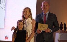 Galeria zdjęć z jubileuszowej, 10. Gali &bdquo;Malborski Mistrz Biznesu 2025&rdquo;, kt&oacute;ra odbyła się 11 września 2026 roku w Centrum Konferencyjnym Hotelu Malbork. Fotografie przedstawiają uczestnik&oacute;w wydarzenia 11