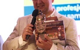 Galeria zdjęć z jubileuszowej, 10. Gali &bdquo;Malborski Mistrz Biznesu 2025&rdquo;, kt&oacute;ra odbyła się 11 września 2026 roku w Centrum Konferencyjnym Hotelu Malbork. Fotografie przedstawiają uczestnik&oacute;w wydarzenia 27
