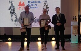 Galeria zdjęć z jubileuszowej, 10. Gali &bdquo;Malborski Mistrz Biznesu 2025&rdquo;, kt&oacute;ra odbyła się 11 września 2026 roku w Centrum Konferencyjnym Hotelu Malbork. Fotografie przedstawiają uczestnik&oacute;w wydarzenia 43