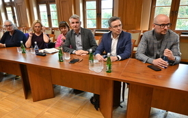 uczestnicy spotkania na sali