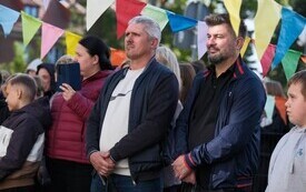 14 października 2026 roku, w Dniu Edukacji Narodowej, przy Szkole Podstawowej nr 9 im. Kazimierza Jagiellończyka w Malborku uroczyście odsłonięto si&oacute;dmą figurkę Marianka. Miejska maskotka w szkolnej o 12