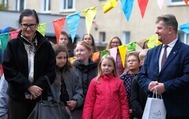 14 października 2026 roku, w Dniu Edukacji Narodowej, przy Szkole Podstawowej nr 9 im. Kazimierza Jagiellończyka w Malborku uroczyście odsłonięto si&oacute;dmą figurkę Marianka. Miejska maskotka w szkolnej o 26
