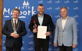 15 października 2026 roku w Sali Posiedzeń Urzędu Miasta Malborka odbyła się uroczystość wręczenia Nagr&oacute;d Burmistrza Miasta Malborka dla wyr&oacute;żnionych dyrektor&oacute;w i nauczycieli plac&oacute;wek oświatowych prow 9