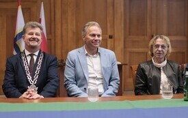 15 października 2026 roku w Sali Posiedzeń Urzędu Miasta Malborka odbyła się uroczystość wręczenia Nagr&oacute;d Burmistrza Miasta Malborka dla wyr&oacute;żnionych dyrektor&oacute;w i nauczycieli plac&oacute;wek oświatowych prow 20