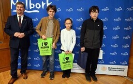 burmistrz z laureatami II kategorii